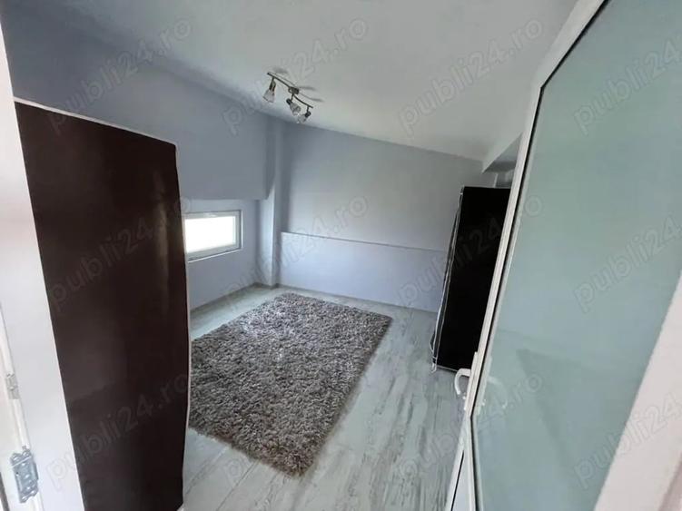 Apartament cu 3 camere decomandat în Clinceni
