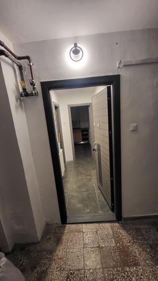 Vand garsoniera 41 mp,renovata utilata complet,gata de mutat - 2