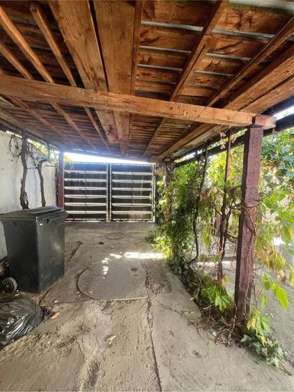 Casă cu 2 camere cu Teren 220 Mp în Schela