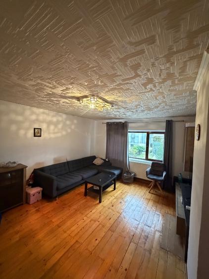 Apartament cu 3 camere decomandat în Periș