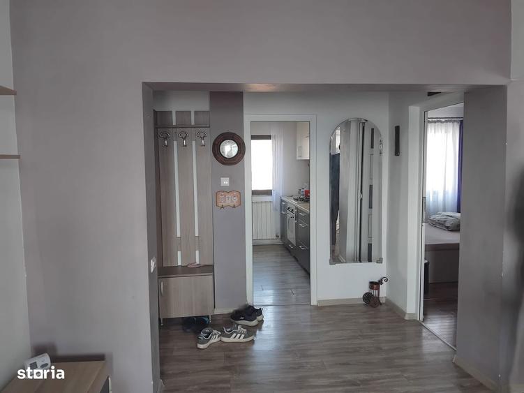 Apartament cu 3 camere decomandat în Inel I