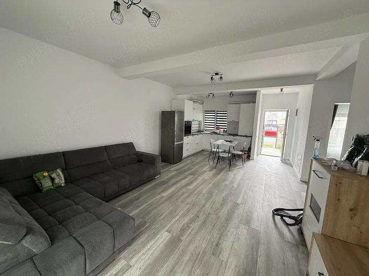 Casă cu 3 camere cu Teren 300 Mp în Urseni