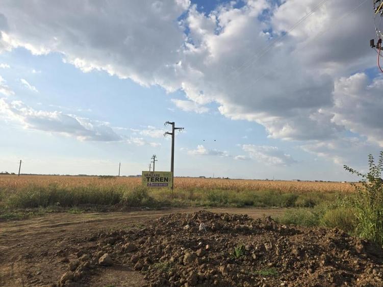 Teren intravilan în Nord-Est