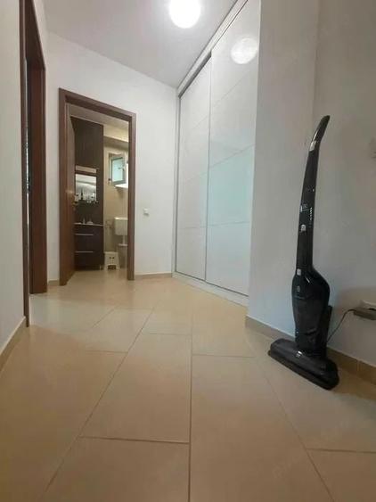 Apartament cu 2 camere decomandat în Berceni