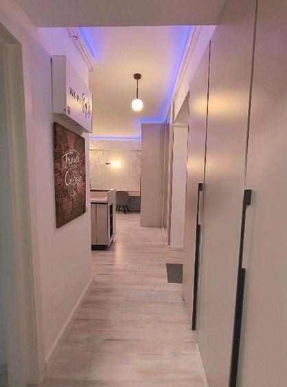 Apartament cu 2 camere decomandat, mobilat în Podu Roș