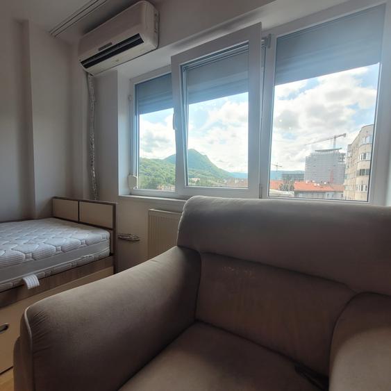 Apartament cu 3 camere decomandat în Centrul Civic