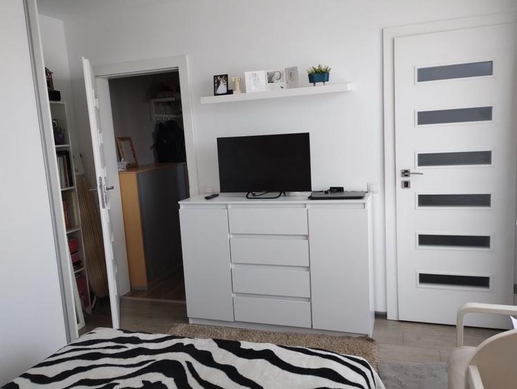 Apartament cu 3 camere decomandat, mobilat în Mărăști