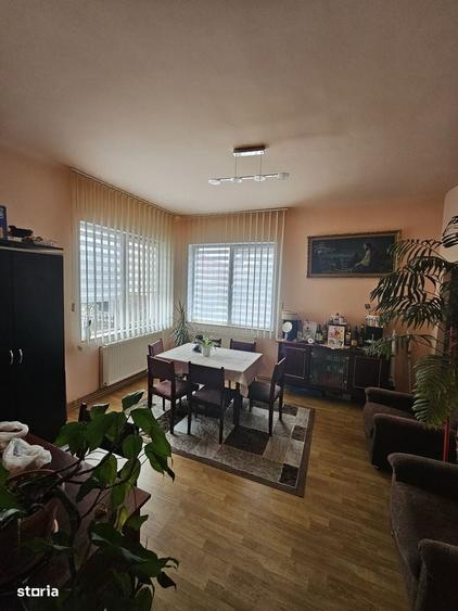 Casă cu 4 camere cu Teren 80 Mp în Baciu
