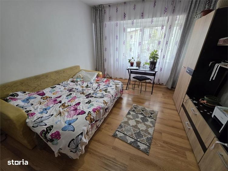 Apartament cu 3 camere decomandat în Dacia