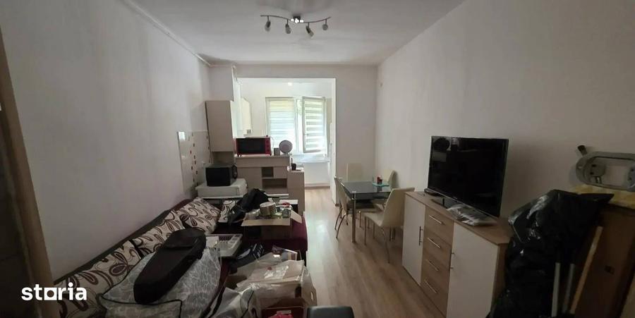 Apartament cu 4 camere în Theodor Pallady