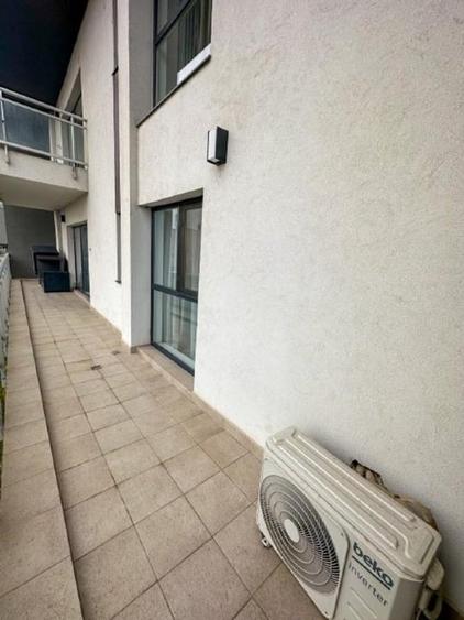 Apartament cu 3 camere decomandat în Aviației