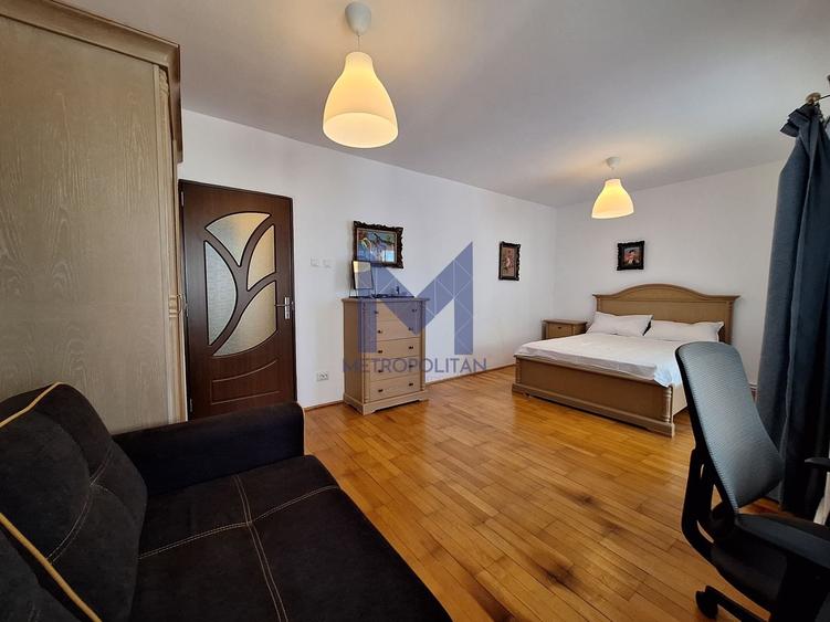 Apartament cu 3 camere decomandat, mobilat în Gheorgheni