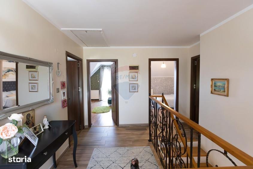 Casă cu 4 camere cu Teren 144 Mp în Măgura