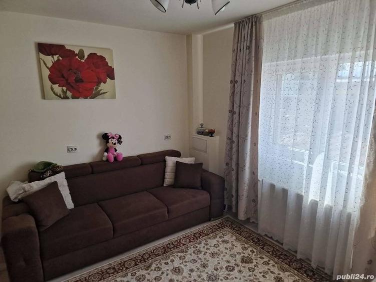 Casă cu 6 camere în Florești
