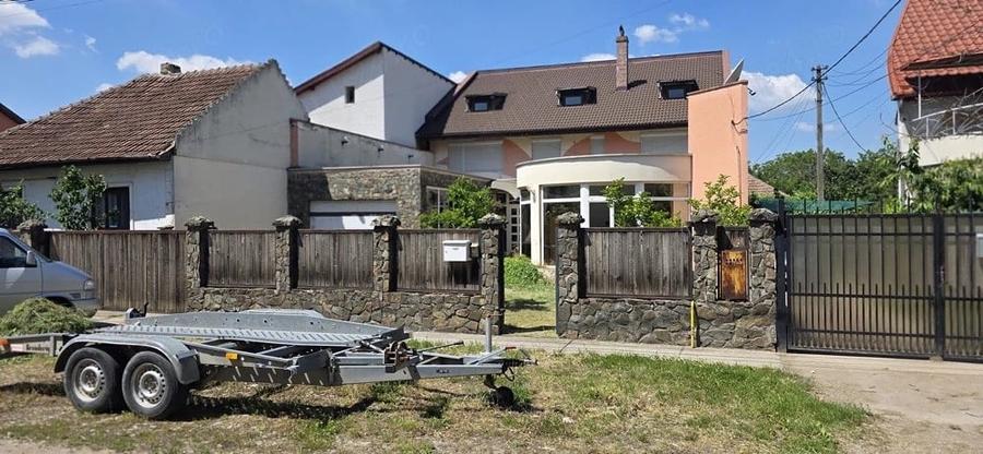 Casă cu 4 camere cu Teren 400 Mp în Elisabetin