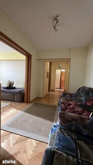 Apartament cu 3 camere decomandat, mobilat în Rahova