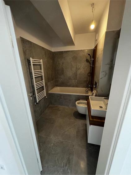 Apartament Nou 3 camere Decomandat Zona Coresi - 7