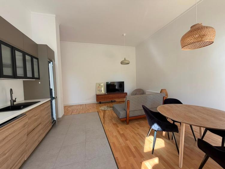 Apartament cu 2 camere decomandat, mobilat în Bucureștii Noi