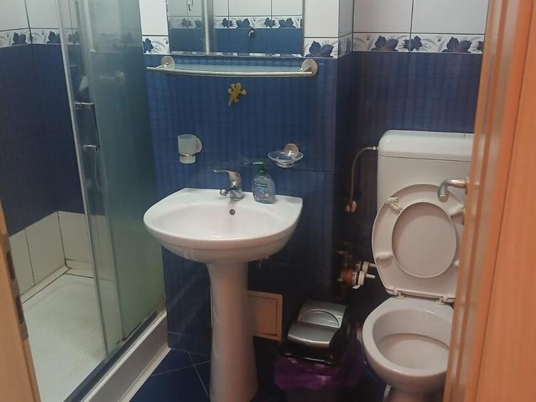 Apartament cu 2 camere semidecomandat în Colentina