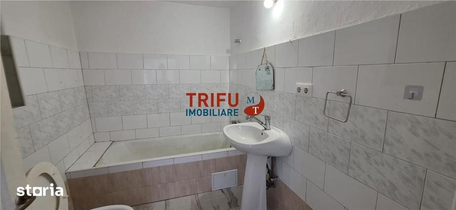 Casă cu 3 camere cu Teren 2398 Mp în Cricău