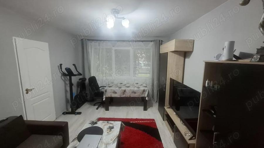 Apartament cu 2 camere semidecomandat în 14 Mai