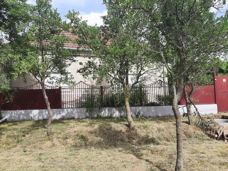 Casă cu 4 camere în Chișirid