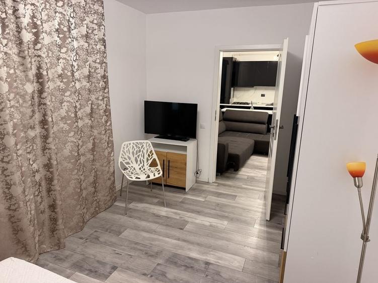 Apartament cu 2 camere decomandat în Florești