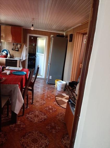 Casă cu 4 camere în Negreni