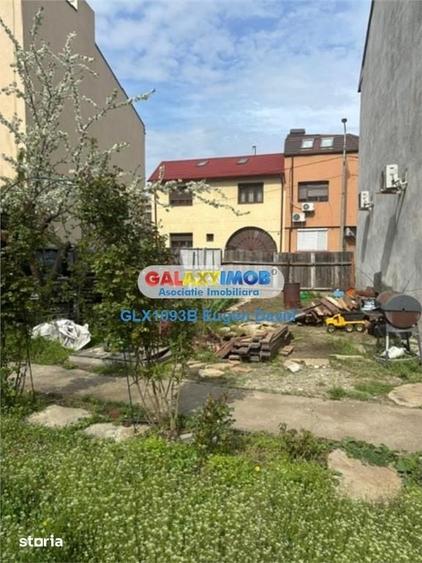 Teren de 900 mp, în Gara de Nord