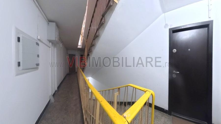 Garsonieră semidecomandată în P-ța Alba Iulia