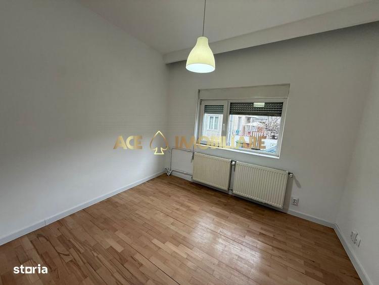 Casă cu 5 camere cu Teren 121 Mp în Grivița