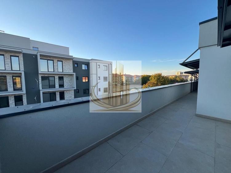 Penthouse cu 2 camere semidecomandat, mobilat în Braytim