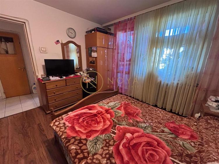 Apartament cu 3 camere decomandat, mobilat în Valea Ialomiței