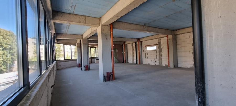 Spațiu comercial, de 550 mp, în Prelungirea Ghencea