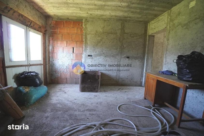 Casă cu 3 camere cu Teren 600 Mp în Dumbrava