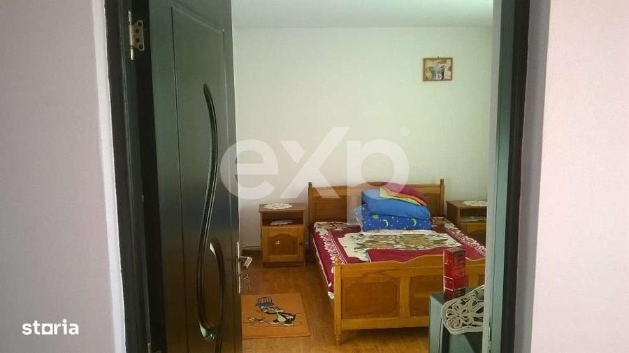 Casă cu 4 camere în Merișani