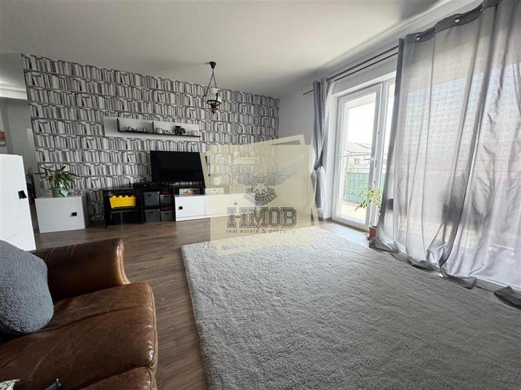 Apartament cu 3 camere decomandat, mobilat în Exterior Sud