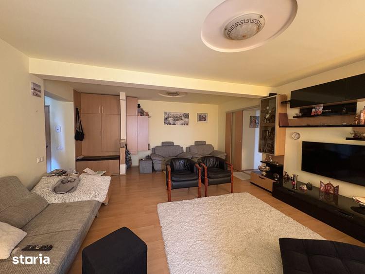 Apartament cu 4 camere în Ultracentral