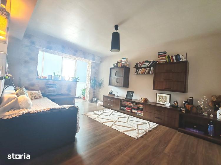 Apartament cu 2 camere decomandat în Central