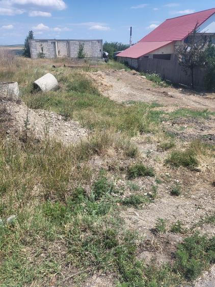 Teren de 22000 mp, în Podu Turcului
