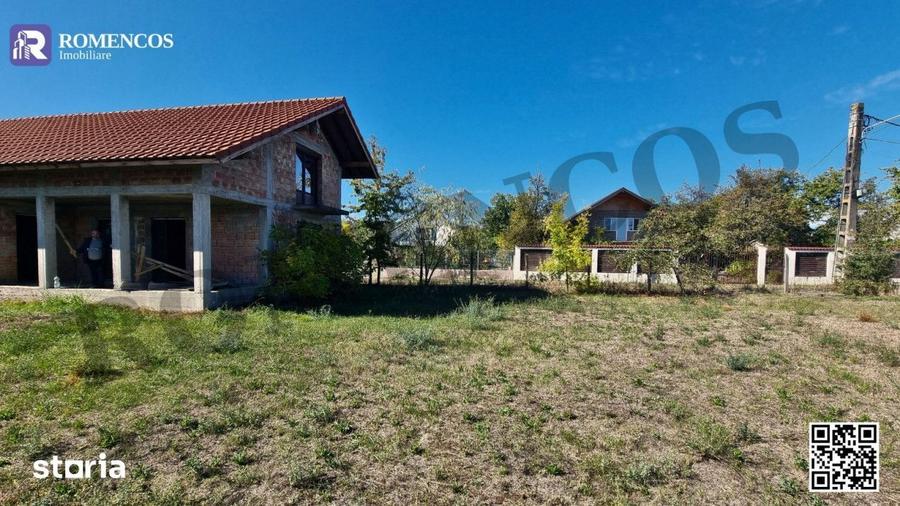 Casă cu 5 camere cu Teren 1225 Mp în Lunca