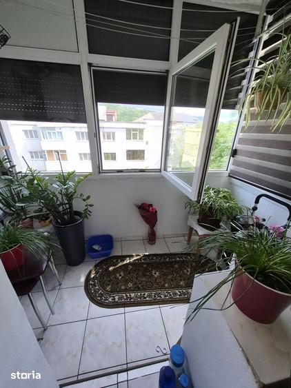Apartament cu 2 camere decomandat în Nicolina