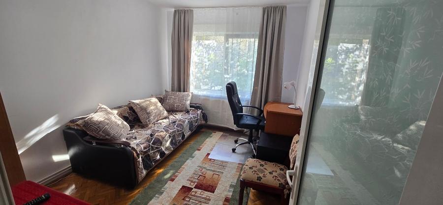 Apartament cu 3 camere decomandat, mobilat în Astra