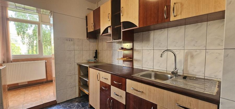 Apartament cu 2 camere decomandat, mobilat în Nicolina