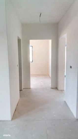Apartament cu 4 camere, mobilat în Central