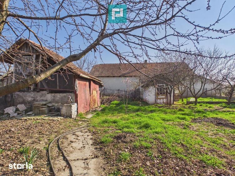 Casă cu 3 camere cu Teren 715 Mp în Macea