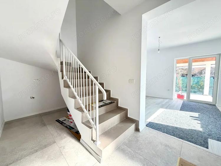 Casă cu 3 camere cu Teren 180 Mp în Sânandrei
