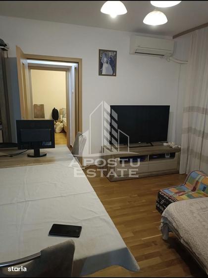 Apartament cu 2 camere semidecomandat, mobilat în Bălcescu