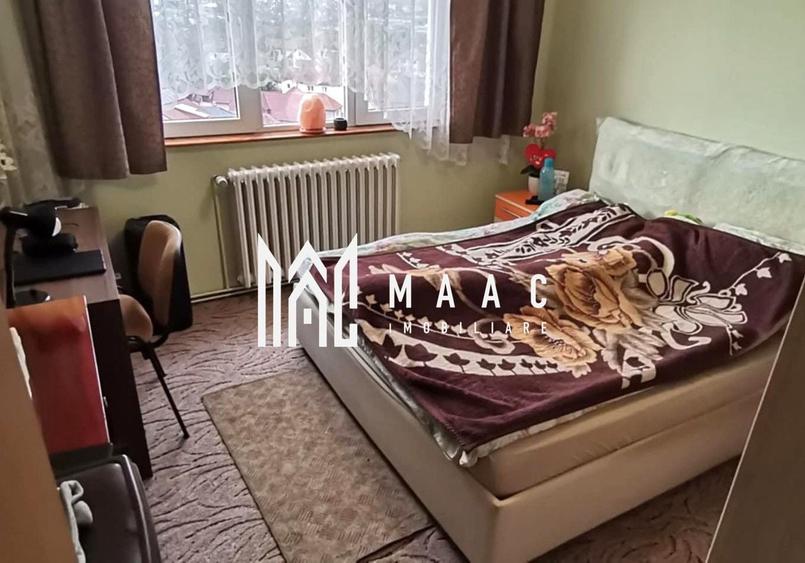 Apartament cu 3 camere decomandat, mobilat în Vasile Aaron