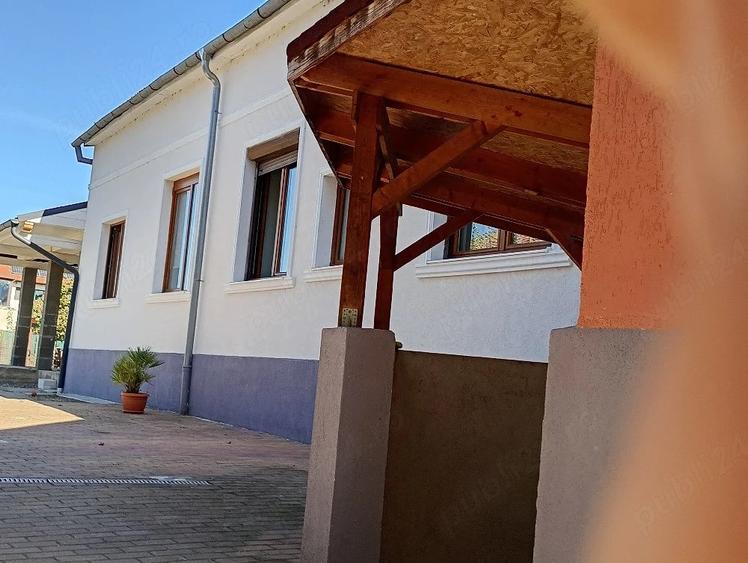 Casă cu Teren 600 Mp în Central